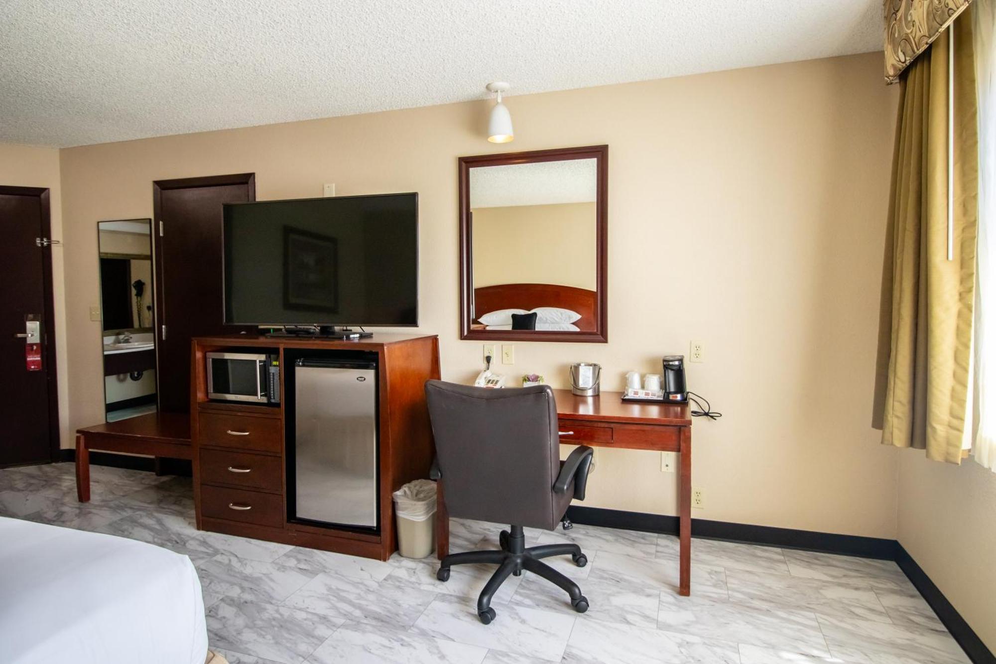 Red Lion Inn & Suites Βανκούβερ Εξωτερικό φωτογραφία