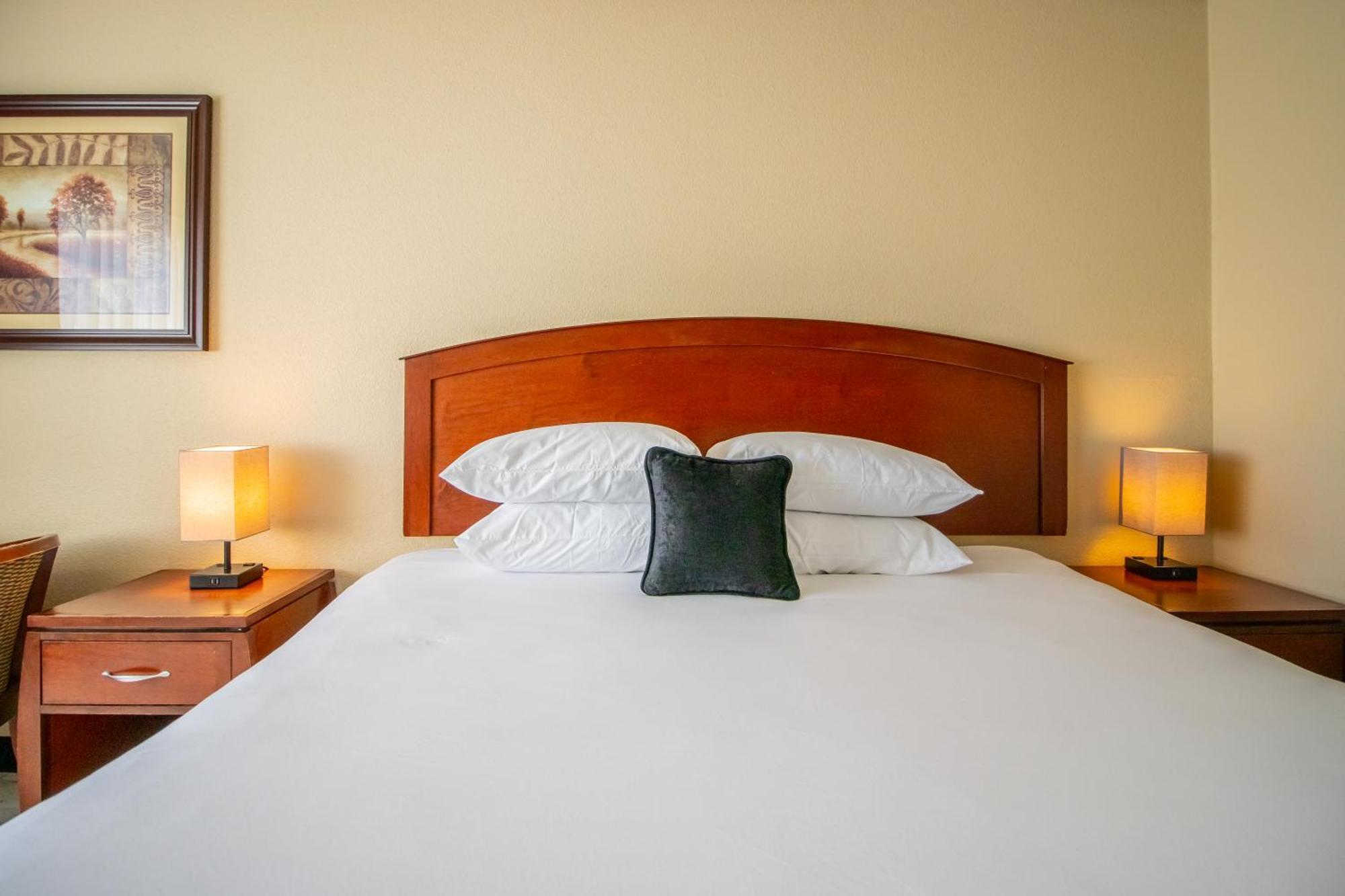 Red Lion Inn & Suites Βανκούβερ Εξωτερικό φωτογραφία
